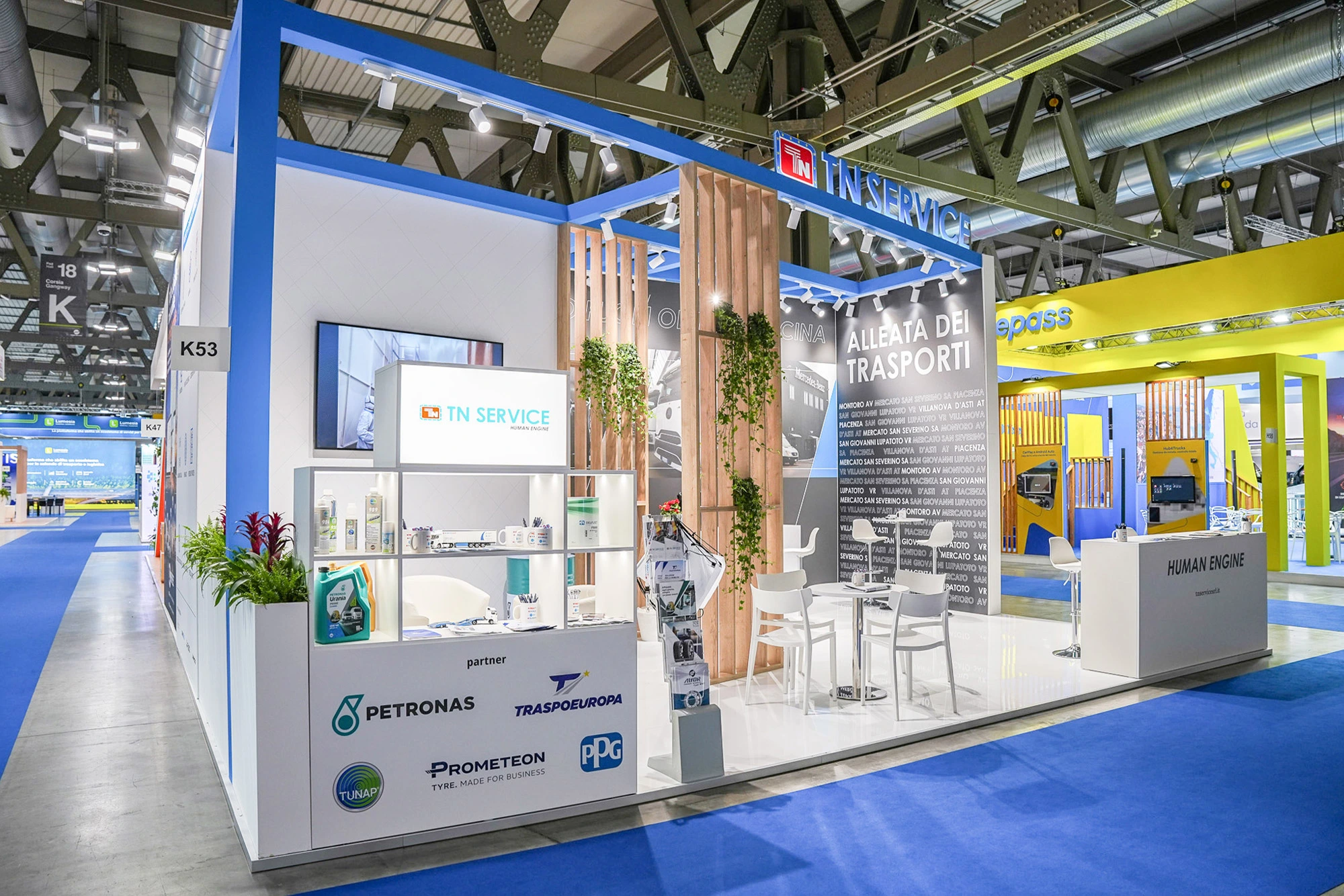 TN-Service-stand-vista-laterale-Transpotec-Logitec-Milano-immagine